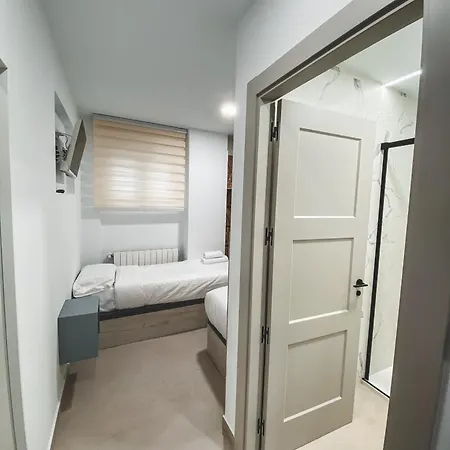 Casa San Juan - Habitaciones privadas Logroño-2